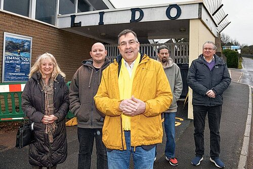 Image of councillors and MP at the Lido