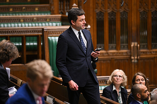 chris in commons